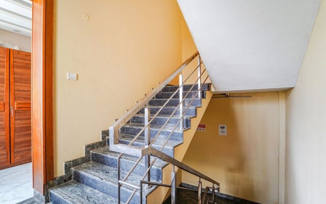 Fabexpress Elegant Residency