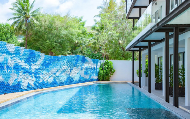 Anona Beachfront Phuket Resort