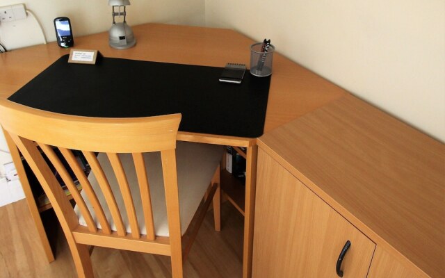 Atholl Rd Self Catering - 127 Central Location