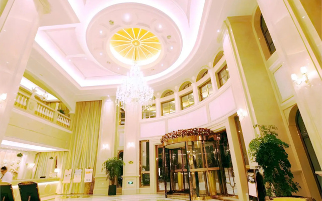 Vienna International Hotel (Shanghai Songjiang Development Zone Sports Center Metro Station)