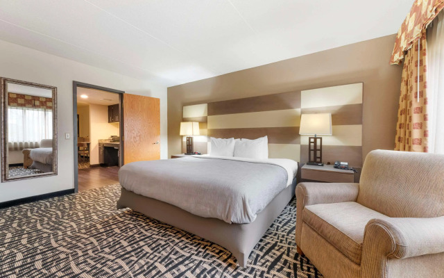 Quality Inn & Suites Mayo Clinic Area