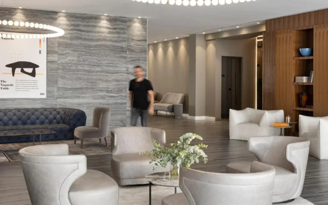 DHotel