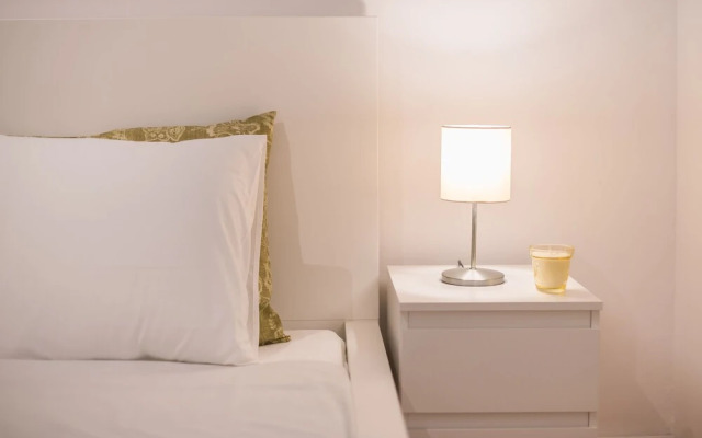 Apartment at Megaro Mousikis metro station 1bed 2 pers