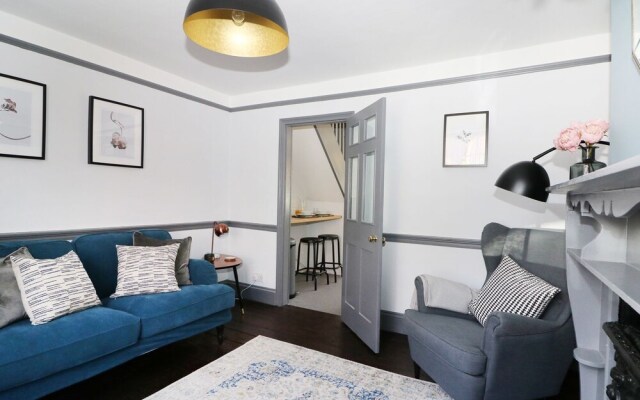 Lily Cottage