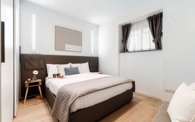 Rafael White Home