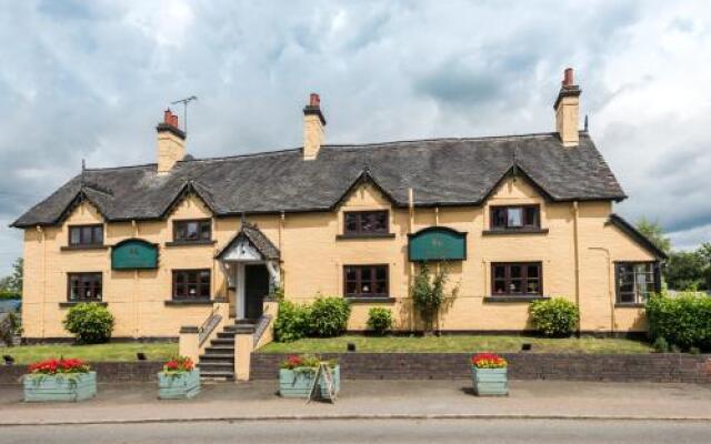 Golden Lion Hotel