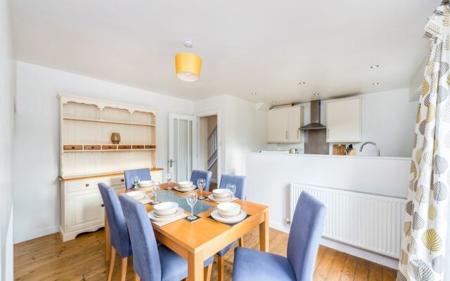 Sanger Lodge 3-Bedroom House