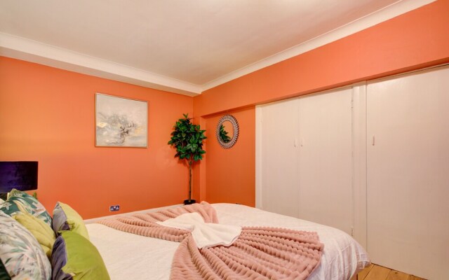 Hyde Park Private Family Apartments