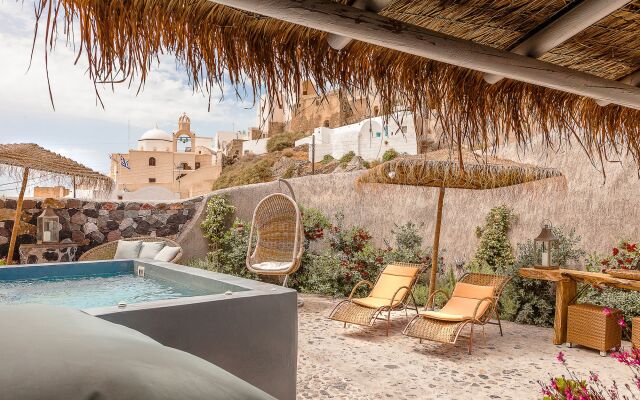 Rock Villas - Emporio | Pool, Jacuzzi, Castle View