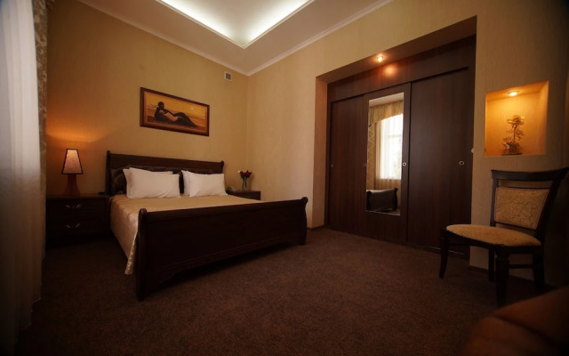 Grand-Kavkaz Hotel