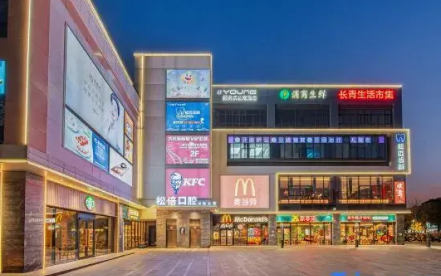 YOUNG Serviced Apartment Hotel