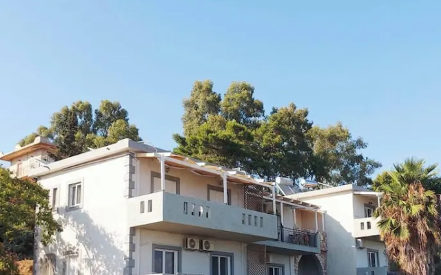 Seaheaven House B4 - Beachfront Nest Memi Koroni