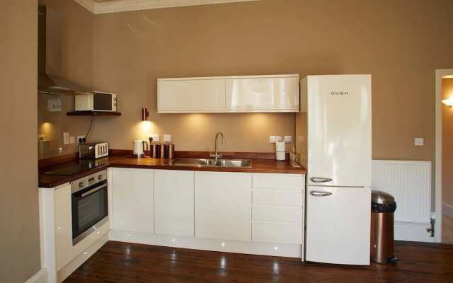 Host Stay Havelock Place Apartment