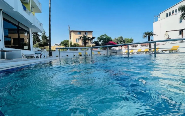 Akar Palace Resort Hotel