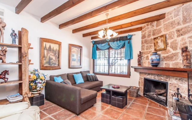 Cubo's Villa Dos Reyes