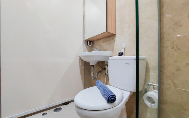 Best Price And Homey Studio Transpark Bintaro Apartment