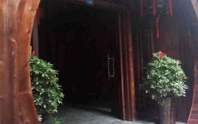 Golden Phoenix Hotel