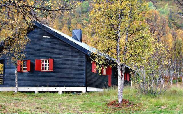 Polar Cabin