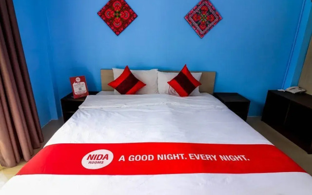 Nida Rooms Rat Uthit Soi 7 Temple