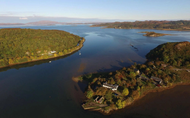 Crinan Hotel