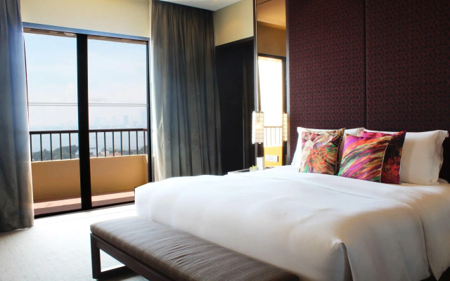 Sofitel Philippine Plaza