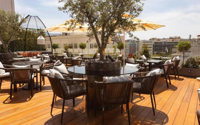 Adia Aluma Athens, Curio Collection By Hilton