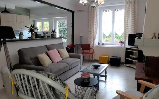 Gîte Beaumont-la-Ronce, 5 pièces, 8 personnes - FR-1-381-97