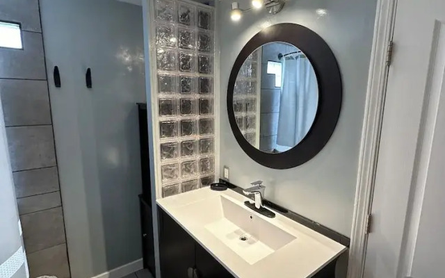 Peachland Beach Resort