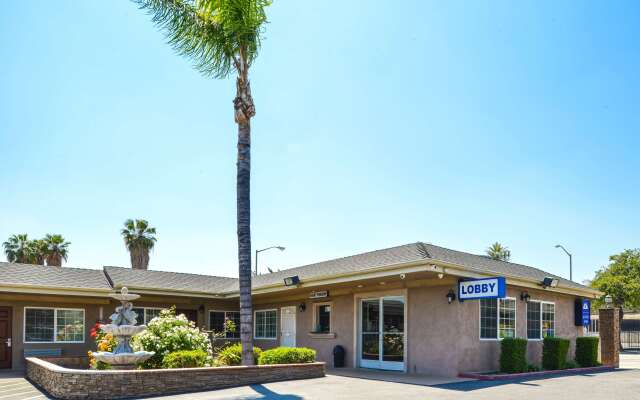 Americas Best Value Inn & Suites San Bernardino