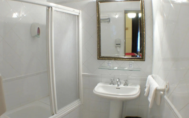 Hostal Canovas