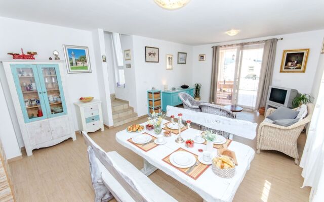 House Anela