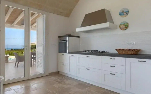 1619 Villa Eneide in Pescoluse Posto Vecchio