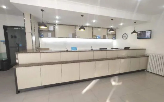 Homeinn Ease Hotel (Beijing Capital Gymnasium Baishiqiao South Subway Station)