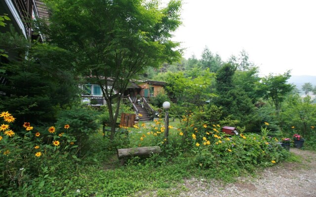 Rojul Pension