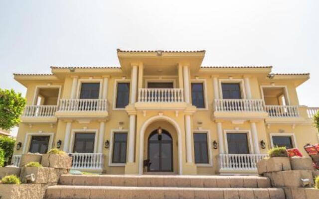 Ahlan Holiday Homes Blue Lagoon Fantasy Villa