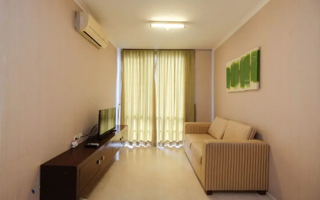 Nice and Homey 2BR Apartment at FX Residence