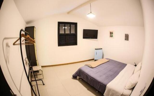 Um Hostel