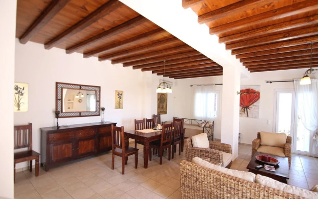 Villa Attalus 2