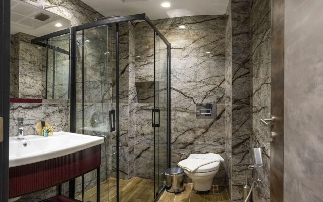 Heaven Premium Airport Hotel