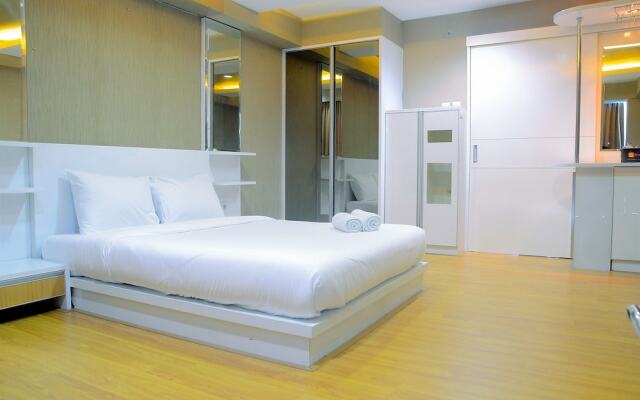 Cozy Studio Room Tamansari The Hive Cawang Apartment By Travelio