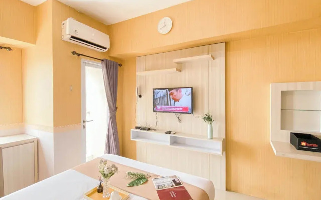 Relaxing Studio at Tamansari Mahogany Karawang Apartment