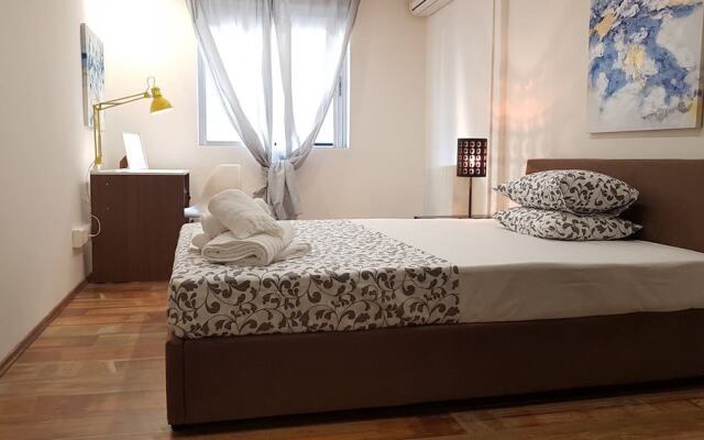 Erra - Berry - Athens Center,180m²,Big Balconies,6 BD,3 BATH