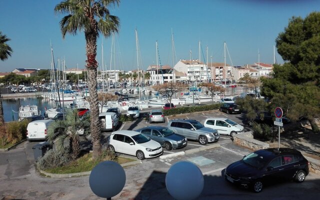 Appartement au port de Mèze