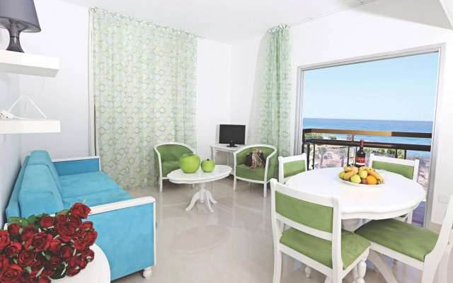 Marlita Beach Hotel Apartments