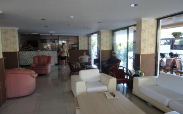 Club Ege Antique