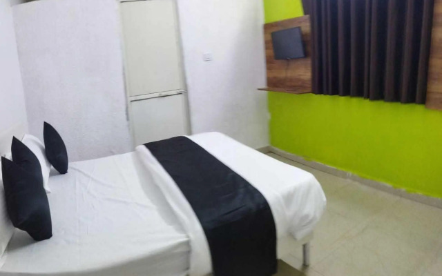 OYO 80597J Hotel Lotus Prime