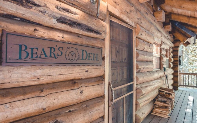 Bear Den Log Cabin