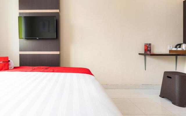 RedDoorz Plus @ Harvest Inn Panakkukang