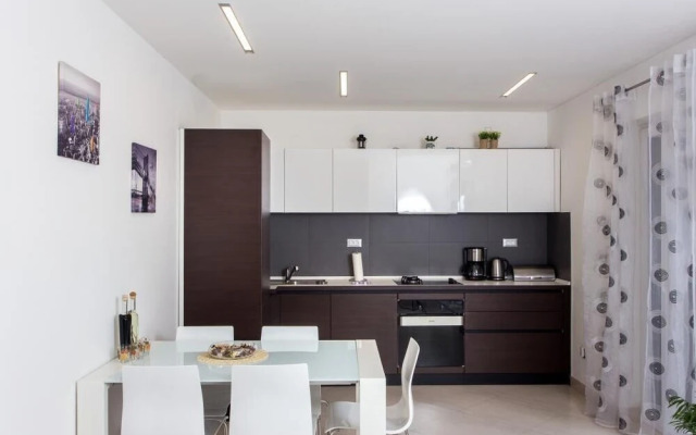 Apartments Katarina Tiha