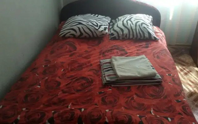 На Севастьянова 27